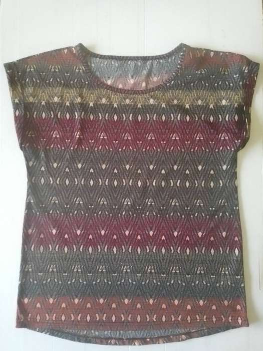 Ladies Top (Size L)