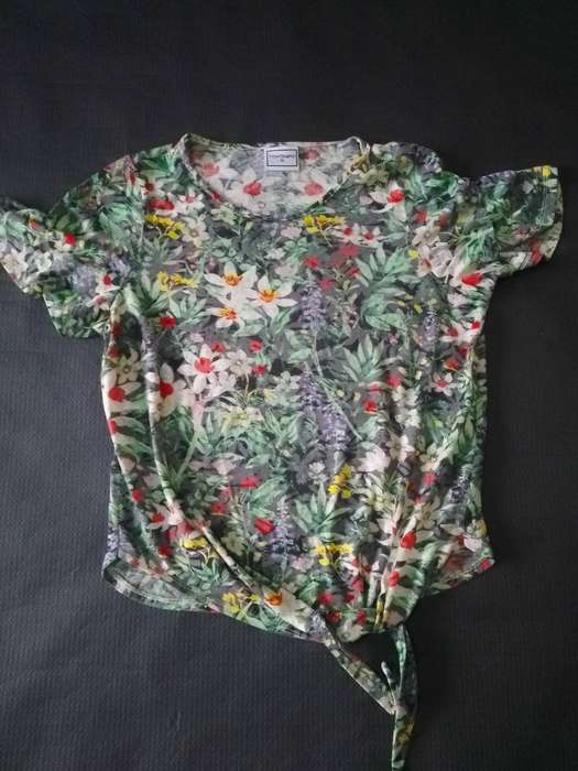 Ladies Top Contempo (Size 10)