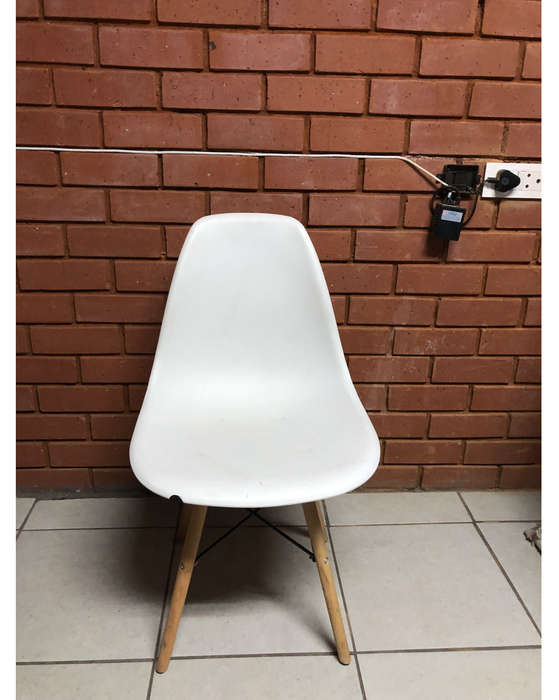 A304 Chair - Emma Wooden Leg White Dining Chair