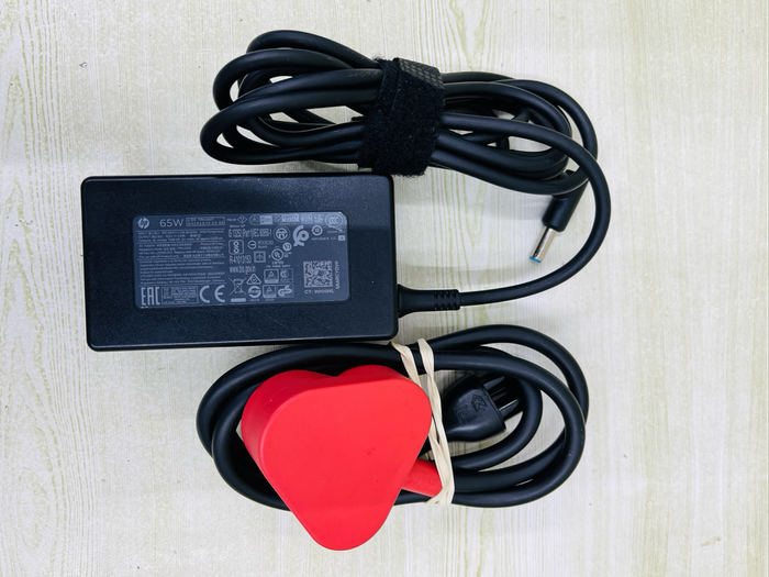 HP Blue Small Pin Charger 65w