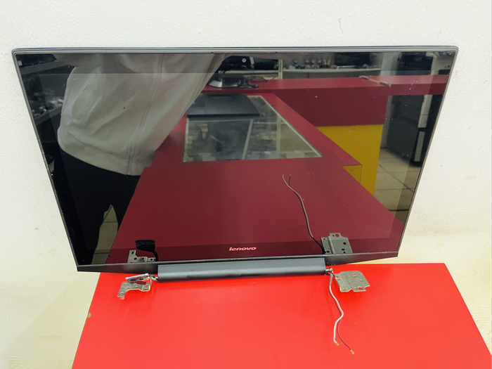 LENOVO Y70-70 TOUCH / SCREEN WITH COVER AND CABLES