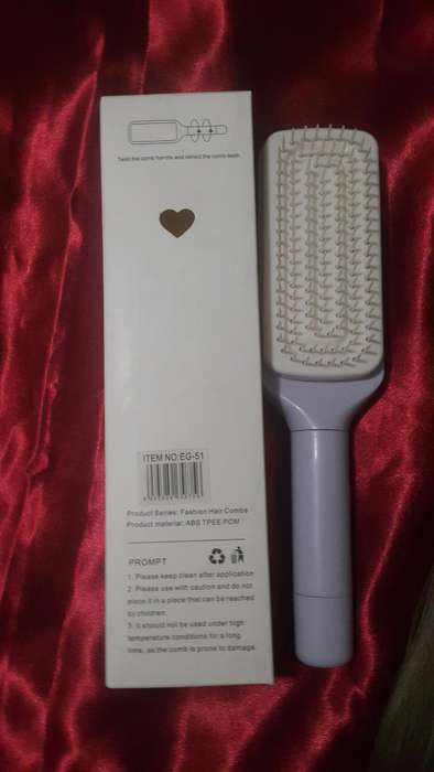 Synthetic Fibre light brown clawclip ponytail and brush
