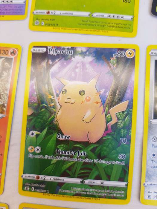 Pokemon basic cards & tazos