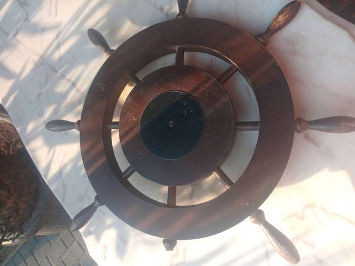 Shipwheel barometer