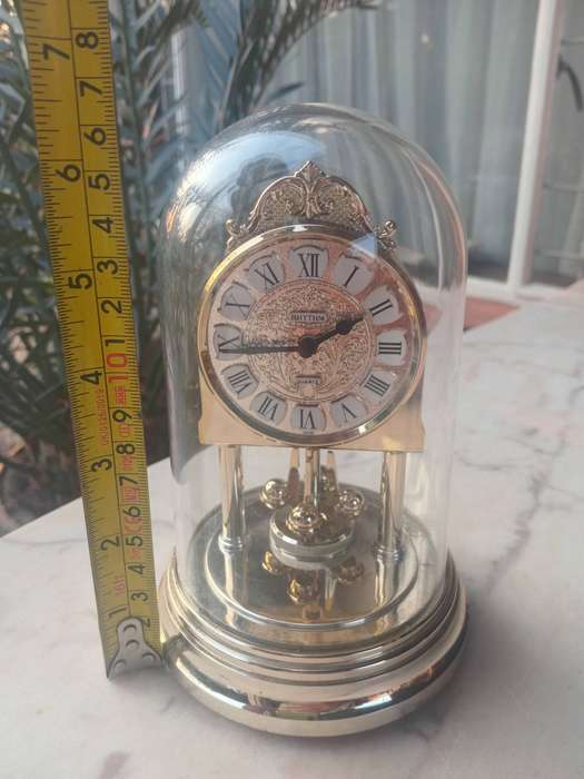 Battery operated mini dome clock