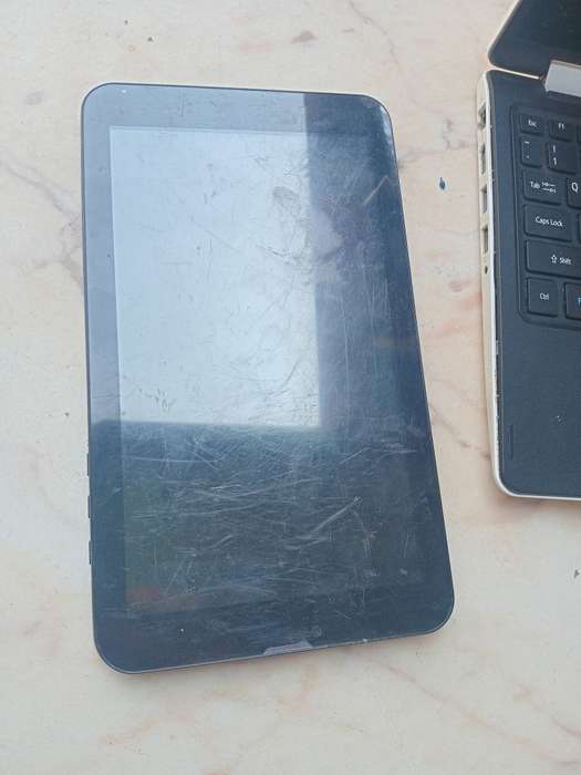 Laptop & tablets