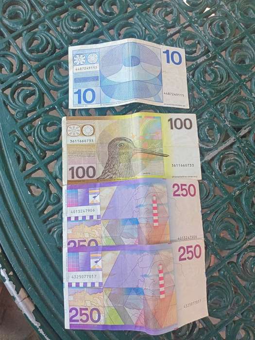 Netherlands 610 gulden banknotes