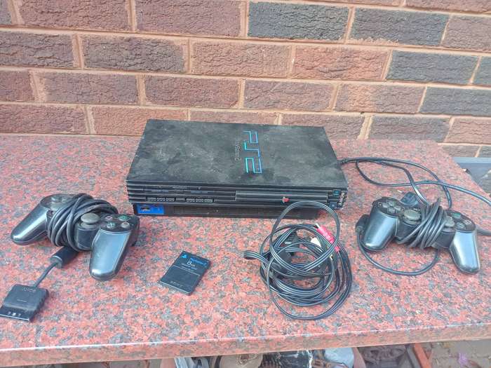 Sony Playstation 2 fat console