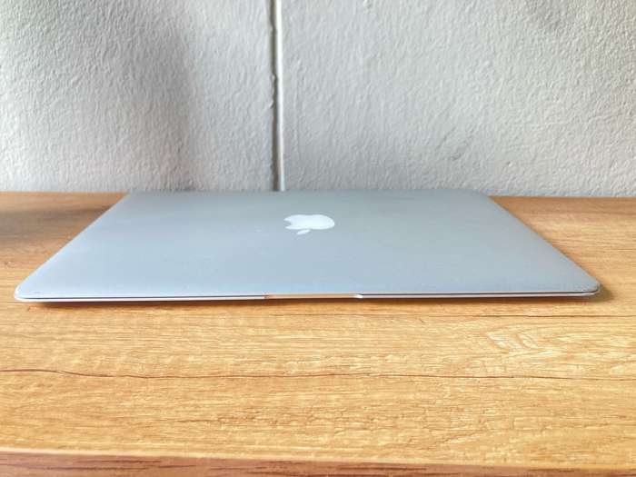 Special Offer  MacBook Air (13-inch, Early 2015)