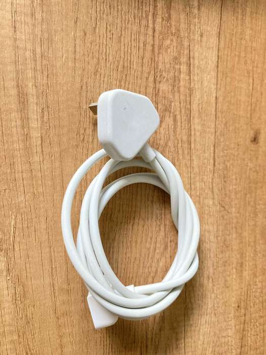 Genuine Apple MacBook Power Cord (UK) - Used, Tested & Working