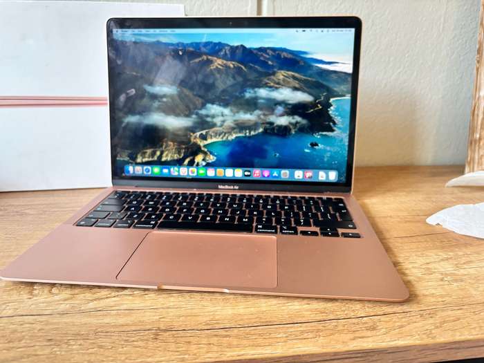 2020 Apple Macbook Air M1 Chip 8GB RAM unified Memory 256GB SSD Storage Rose gold