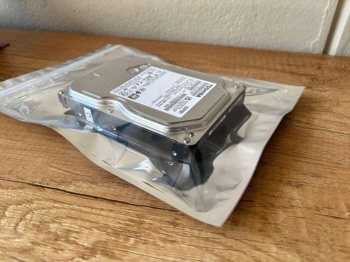 Toshiba DT01ACA100  1TB 3.5" SATA Hard Drive  Reliable Storage | 7200 RPM | SATA 6.0Gb/s | Desktop