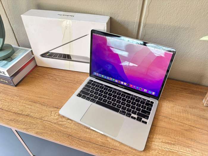 Apple MacBook Pro 13-inch (2020)  M1 Chip | 8GB RAM | 256GB SSD | Like New