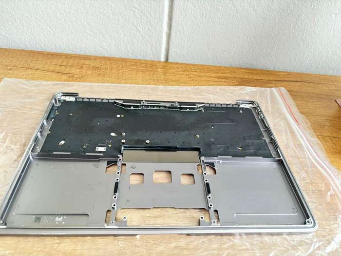 MacBook Pro 13" Retina (Function Keys, Late 2016 - 2017) Upper Case  Dark Grey (A1708)