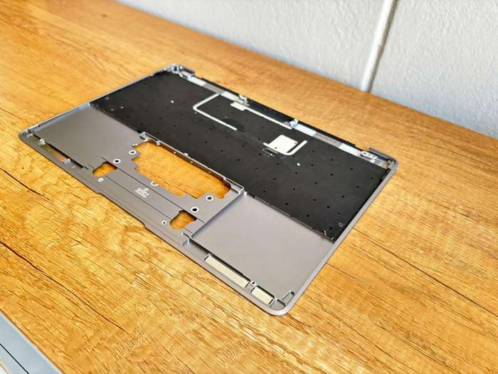 MacBook 12" Retina (Early 2015-2017) Upper Case with Keyboard Model: A1534 Condition: Used  Grade A
