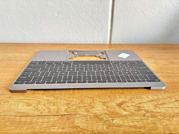 MacBook 12" Retina (Early 2015-2017) Upper Case with Keyboard Model: A1534 Condition: Used  Grade A