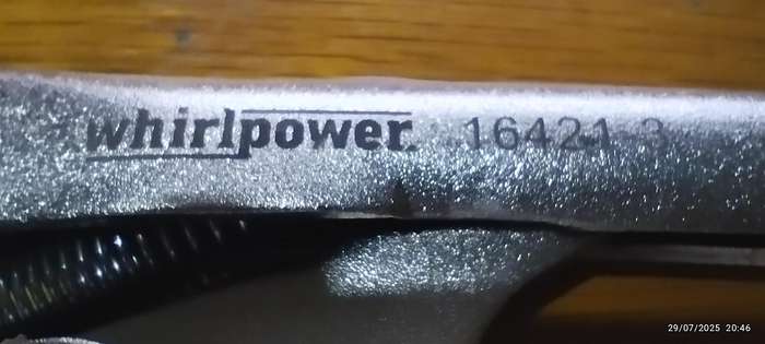 Whirlpower Locking Pinch-Off Pliers