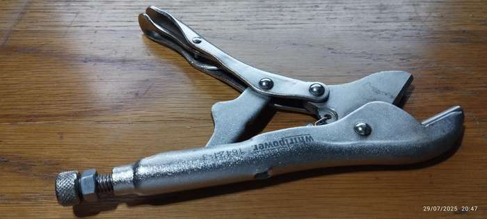 Whirlpower Locking Pinch-Off Pliers
