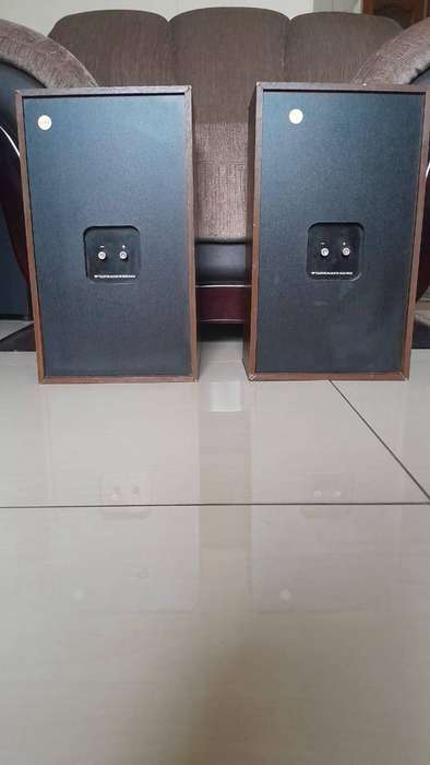 Teledyne Acoustic Research AR18 Speakers