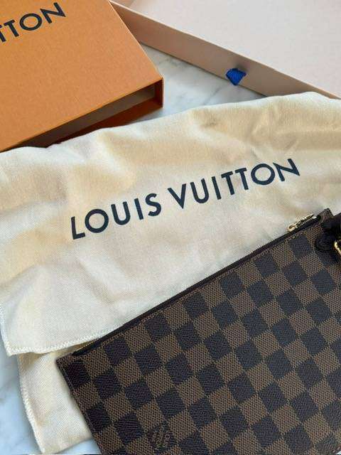 LOUIS VUITTON POCHETTE ORIGINAL BRAND NEW