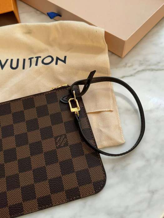 LOUIS VUITTON POCHETTE ORIGINAL BRAND NEW
