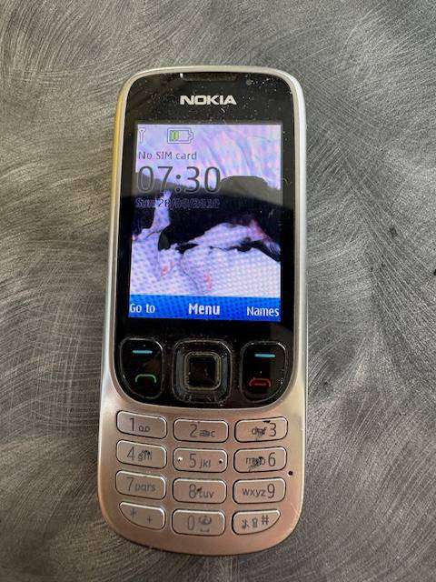 NOKIA 6303 ORIGINAL WORKING CONDITION