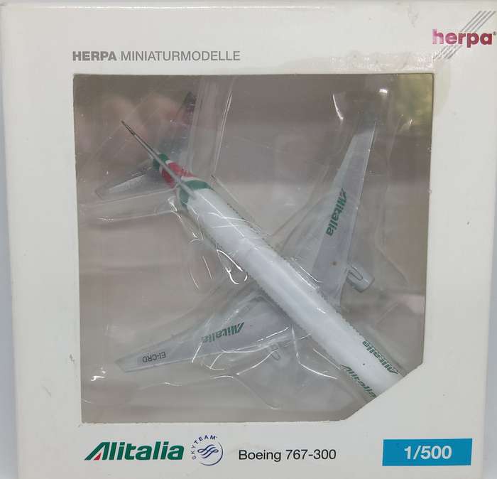 Herpa Wings, Alitalia Boeing 767-300 1:500 EI-CRD 520911