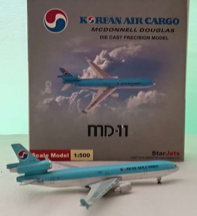 Star Jets, Korean Air McDonnell Douglas MD-11  1:500 Scale Die Cast