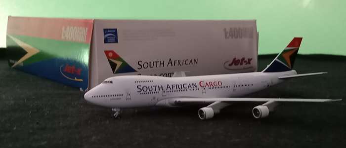 Jet-X, South African Airways Cargo B747 ZS-SAR 1,400