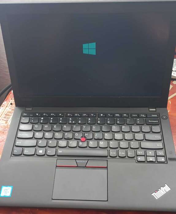 Lenovo X260 12.5inch: i5 6th gen cpu, 4GB Ram, 500GB HDD. R2550. PRICED TO GO QUICKLY. NO CHARGER.