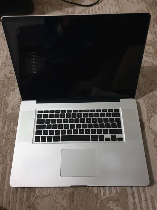 Macbook Pro 17 inch A1297