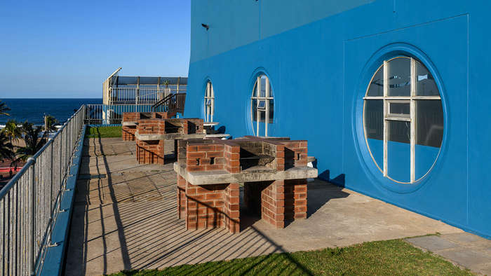 Various Midweeks @ Durban Spa ( 2 adult 2 kids under 12)