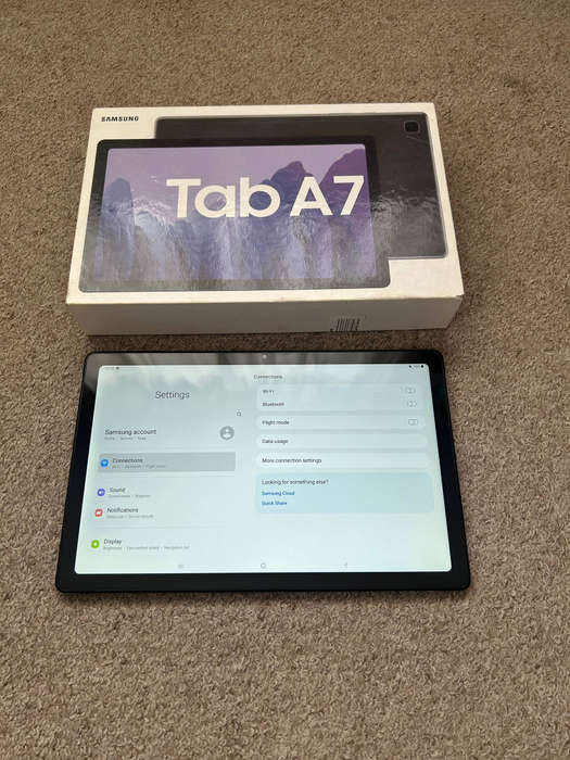 Samsung Galaxy Tab A7 10.4inch 32GB WiFi excellent condition with box
