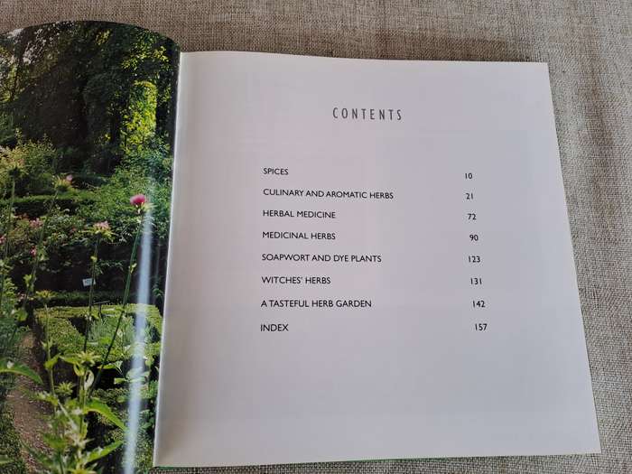Herbs: Healthy living with herbs from your garden - Ivo Pauwels & Gerty Christoffels