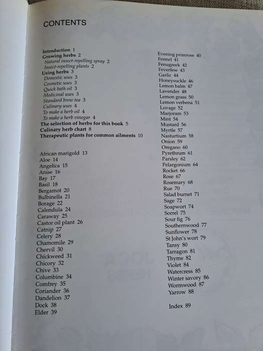 A-Z of Herbs - Margaret Roberts