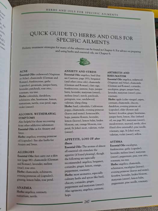 The Encyclopedia of Healing Plants  A guide to Aromatherapy, Flower Essences & Herbal Remedies