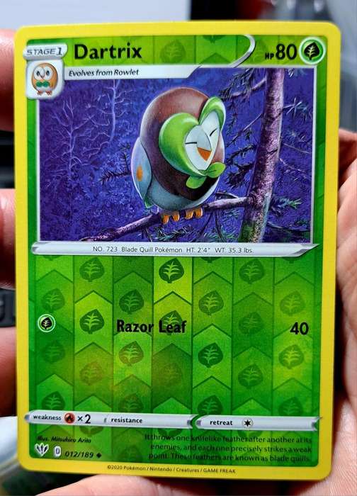 Pokemon Trading Cards - Dartrix - 012/189 - Reverse Holo Sword & Shield: Darkness Ablaze   - NM