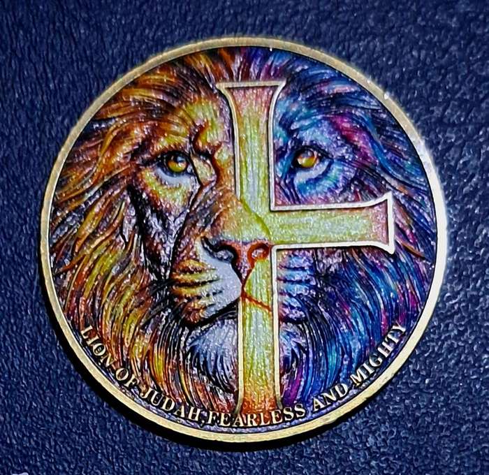 Colorful Cross Lion Judah Lion , Symbolizing Strength Commemorative Gold Plated Coin New in Capsule.