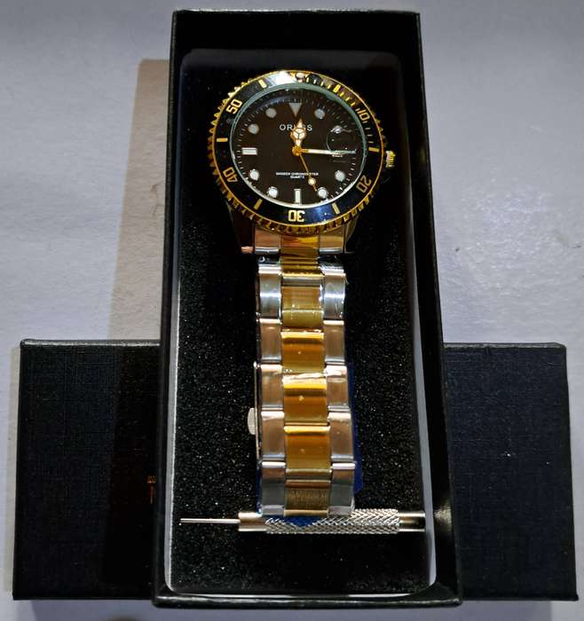 Authentic New Style Temperament Calender Mens Watch SG Interval Golden Black Surface in Box