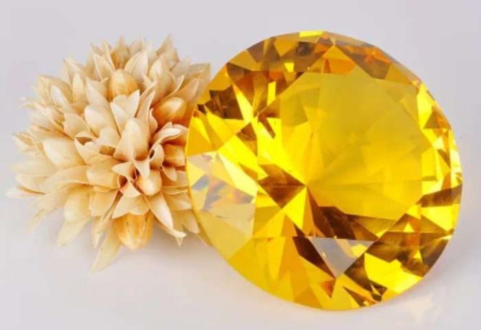 6cm Large Crystal Rhinestone Diamond  "Orange " Lovely, Excellent,in Box. Crystal "123- Grams."