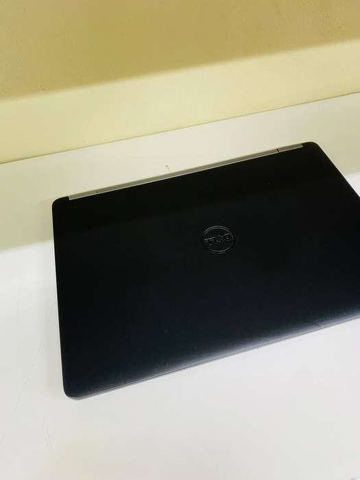 Dell Latitude E7470 - Intel Core i5, 6th Gen, 16GB Ram , 256GB SSD