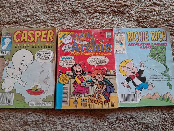 Harvey Classics Comics (Casper No.9 Richie Rich No.25) & Litte Archie No.29 (Small Size)