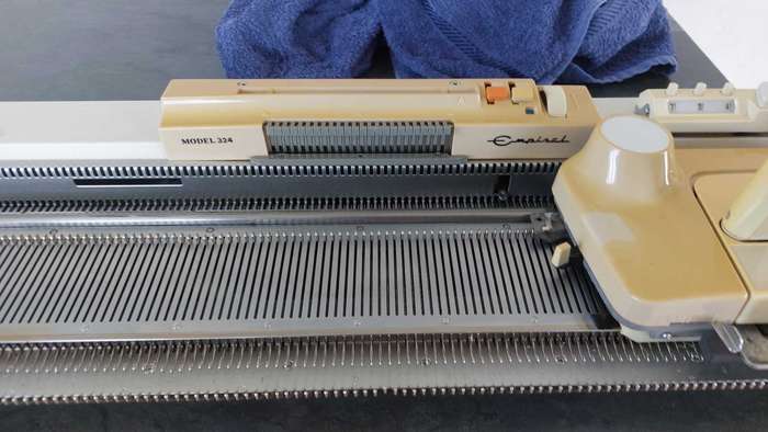 Empisal Mod 324 knitting machine
