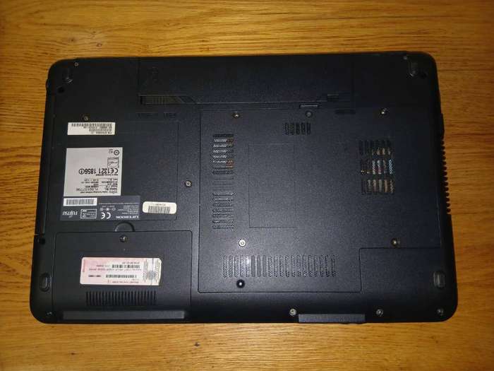 FUJITSU LIFEBOOK AH530 LAPTOP i3