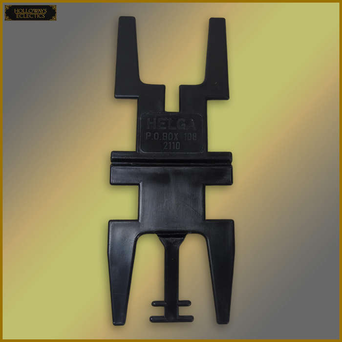 Helga Plate Or Bowl Display Stand