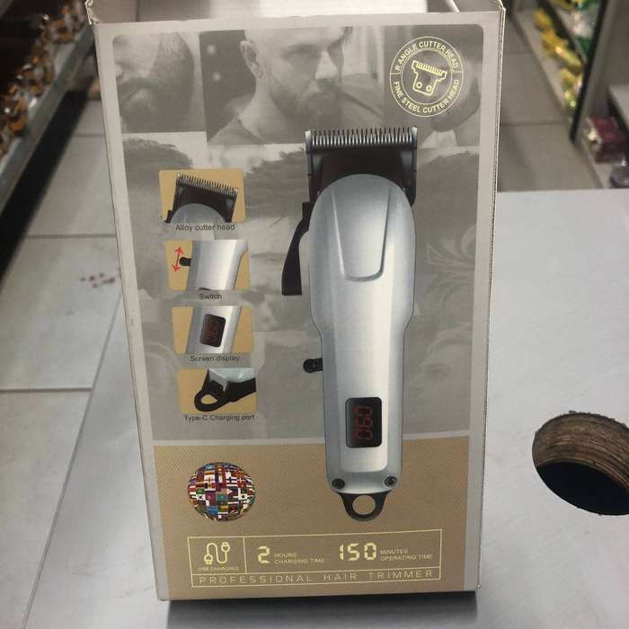 Professional cordless hair trimmer