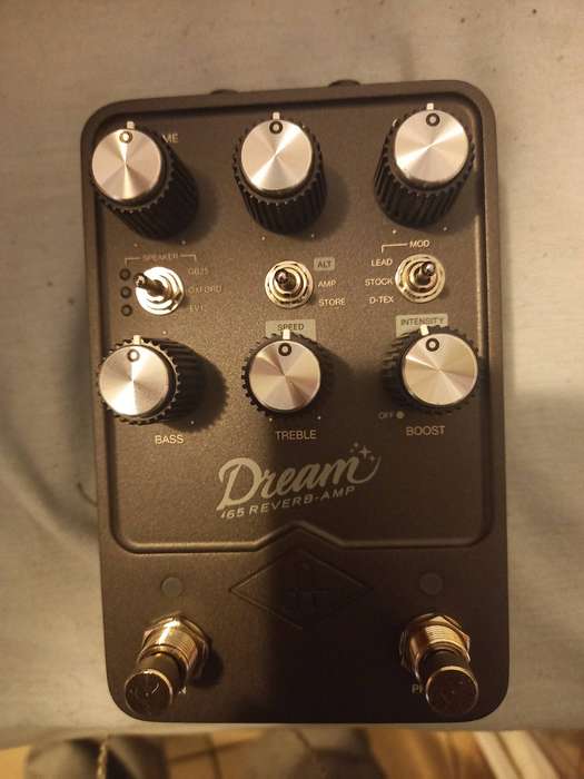 Universal Audio The Dream '65 Effects Pedal