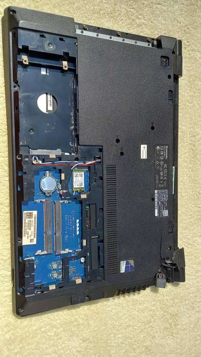 Broken Laptop - Lenovo B50-70 20834 for parts/spares/repair