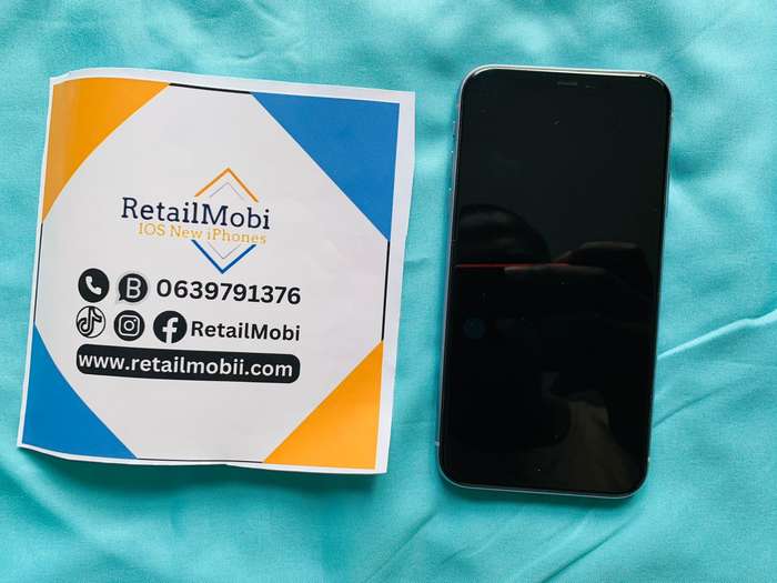 iPhone 11 Pre Owned, Pristine