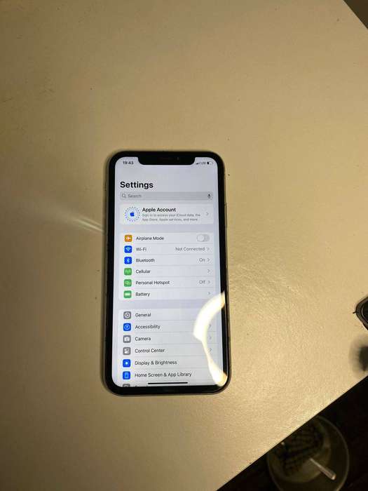 Apple iPhone XR  64GB  White  78% Battery Health  Face ID Not Working